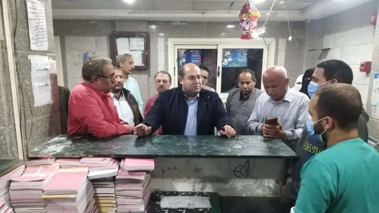 حدث ليلاً .. نائب محافظ الجيزة يتفقد مستشفى اطفيح المركزى .. يتابع ميدانيا أعمال تمديد الوصلات المنزلية للغاز الطبيعي بطريق الجيش
