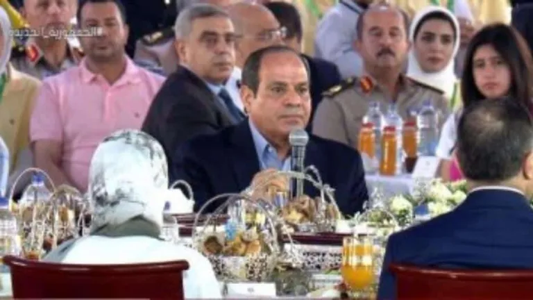 السيسى يفرج عن اسرار جرائم الاخوان .. منها الشاطر هددنى شخصيا بقتل الشعب والجيش