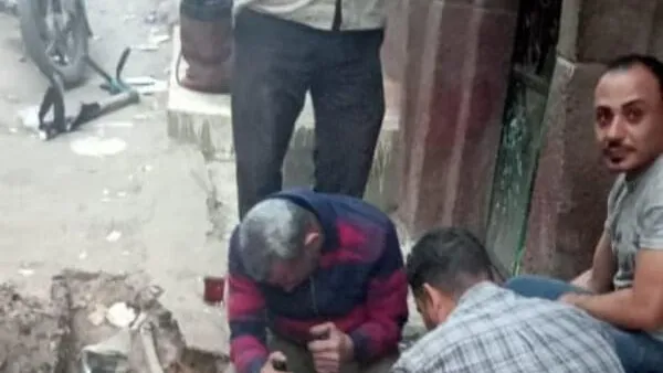 هذا هو سبب انفجار كابل كهرباء بعرب الساحة .. انقطاع دام لاكثر من 5 ساعات وعودة التيار بمسكنات .. رئيس مدينة الحوامدية يُشرف على الاصلاح حتى الساعات الاولى من الصباح