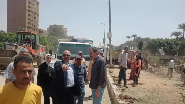 جولة ميدانية لسكرتير عام مساعد محافظة الجيزة بمدينة الحوامدية وقراها .. يشدد على رئيس قرية ام خنان