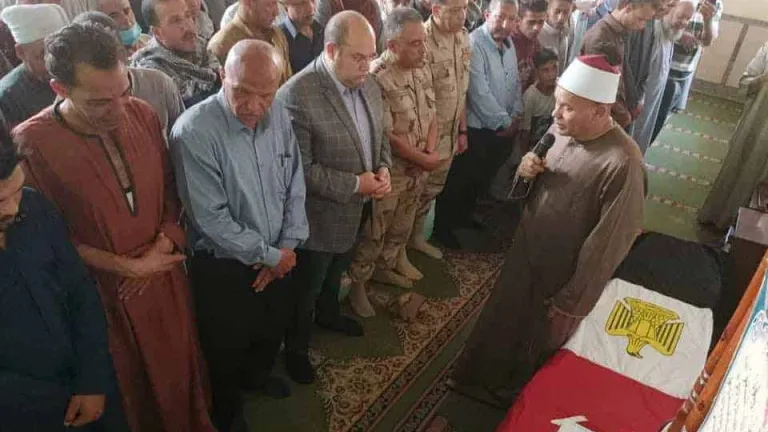 صور.. تشييع جنازة الشهيد " شعبان محمود بهنساوي" بقرية القبابات مركز اطفيح