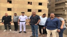 بعد رفع الاشغالات من كوبرى ناهية .. هذا ما فعله رئيس حى الدقى لمنع ارتداد الباعة الجائلين مرة اخرى