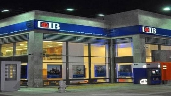 السيطرة على حريق نشب ببنك الـ CIB فى الدقي .. النيابة تأمر بتفريغ الكاميرات لكشف سبب الحادث