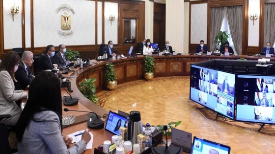 رئيس الوزراء يوافق على قرارات هامة خلال اجتماع الحكومة الإسبوعي .. فما هى؟