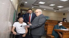 الخشت يتفقد لجان الامتحانات .. يتابع تنفيذ قرارات مجلس الجامعة ويشدد على هذا الامر