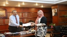 كمدربين .. تعيين أول دفعة من خريجى برنامج «هواوى مصر» .. وزير القوى العاملة يسلم خريجى التدريب عقود العمل.. إعرف التفاصيل