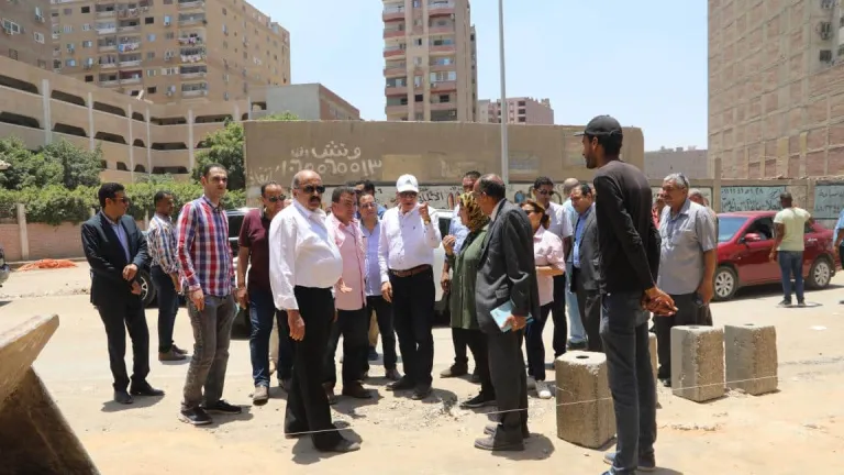 محافظ الجيزة يتابع ميدانيآ أعمال تطوير محاور المريوطية واللبيني بنطاق أحياء الهرم والطالبية