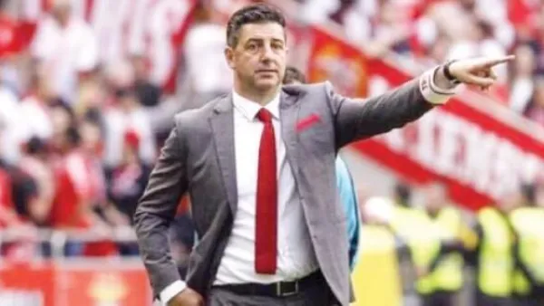 هل يقود فيتوريا المنتخب المصرى لكرة القدم .. الاتحاد يوضح الامر