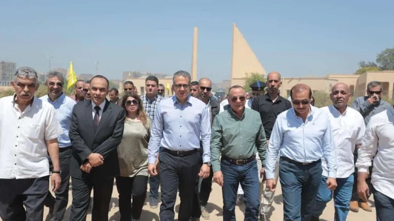 جولة تفقدية لوزير السياحة والآثار بالمتحف الآتوني بالمنيا .. الاستئناف الفوري لجميع الأعمال