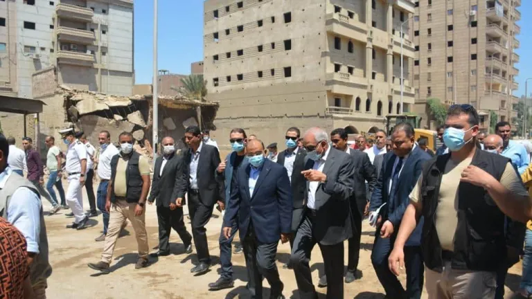 وزير التنمية المحلية ومحافظ الجيزة يتفقدان أعمال تطوير محور المريوطية بنطاق أحياء الهرم والطالبية
