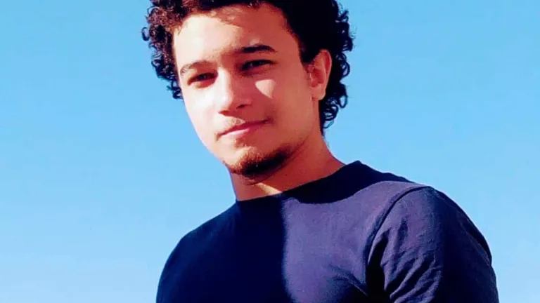 الف مبروك التخرج .. صيدلى احمد محمد الجزار