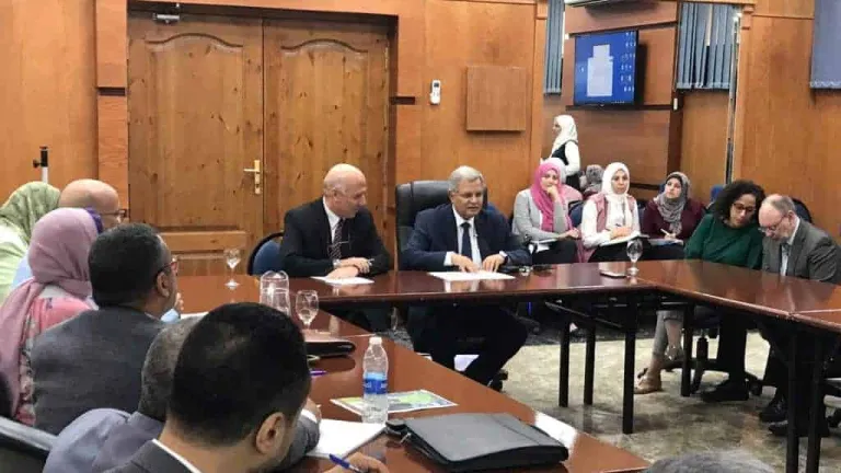 القابضة للمياه: البحوث والتطوير واستخدام المنهج العلمى لتحسين خدمات مياه الشرب والصرف الصحى