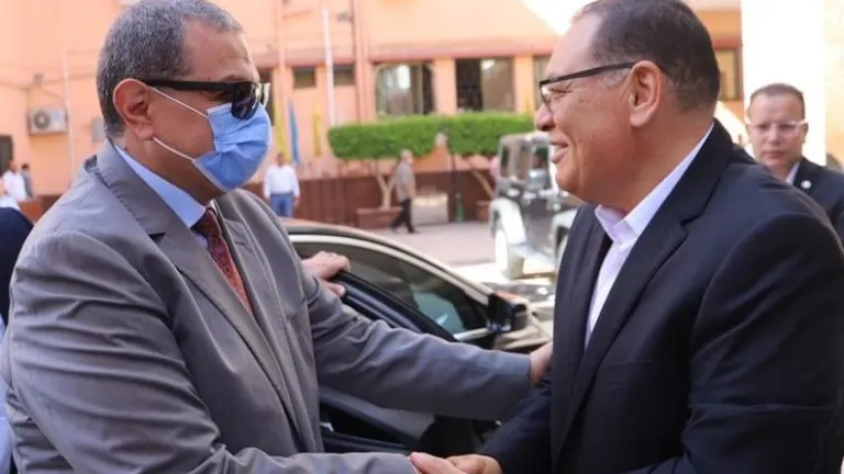 لهذه الاسباب .. وزير القوى العاملة يجرى جولة بمحافظة الشرقية