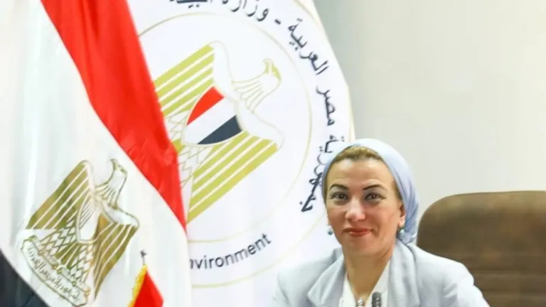وزيرة البيئة : الإعلان قريباً عن التعاون المصرى الأمريكى لزيادة  الطاقات الجديدة والمتجددة بقدرة ١٠جيجا وات
