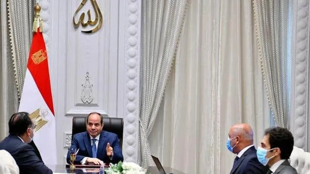 الرئيس السيسى يوجه باستغلال كافة المساحات بميناء الإسكندرية .. يشدد على هذا الامر