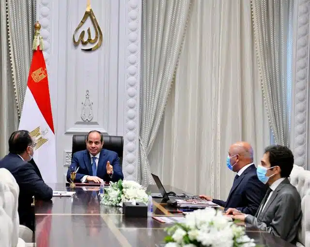 الرئيس السيسى يوجه باستغلال كافة المساحات بميناء الإسكندرية .. يشدد على هذا الامر