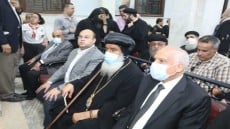 محافظ الجيزة يشهد قداس ضحايا كنيسة أبو سيفين بامبابة