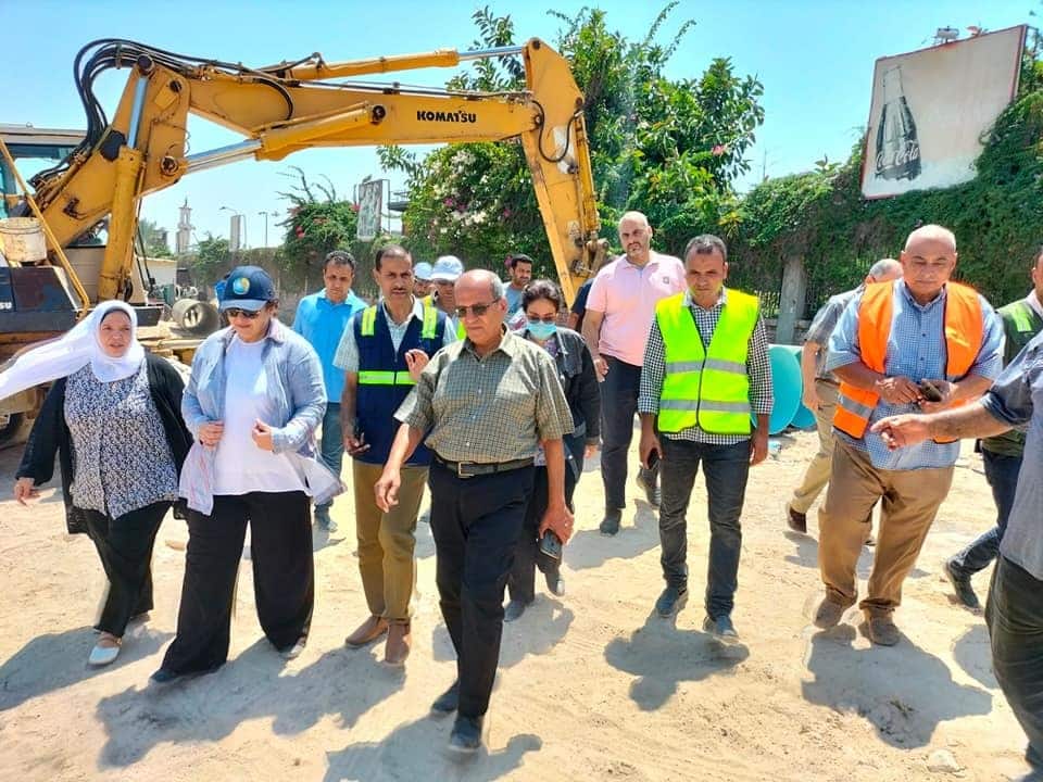 رئيس مياه الإسكندرية يتفقد مشروعات قطاع جنوب الإسكندرية