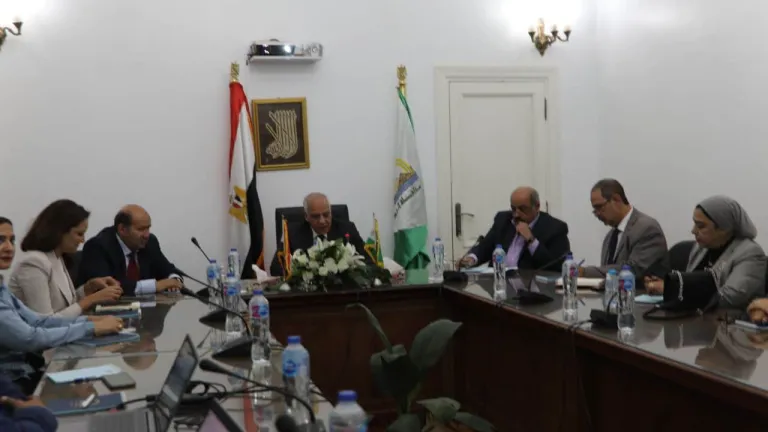 محافظة الجيزة: تبدأ تنفيذ المبادرة الوطنية للمشروعات الخضراء والذكية .. راشد يُكلف بتكثيف الدعاية وضرورة اشتراك المجتمع المدني