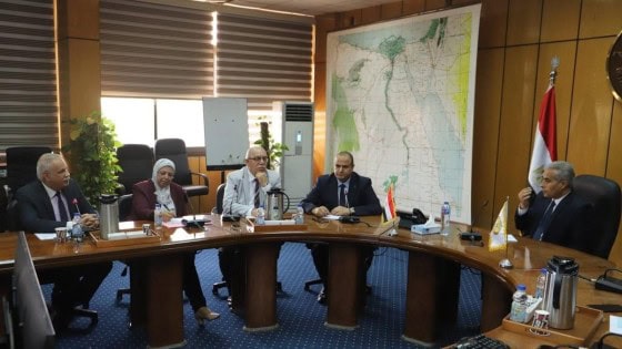 شحاته يلتقى بمديري مديريات القوى العاملة لمناقشة هذه الامور .. منها ملف العمالة الغير منتظمة