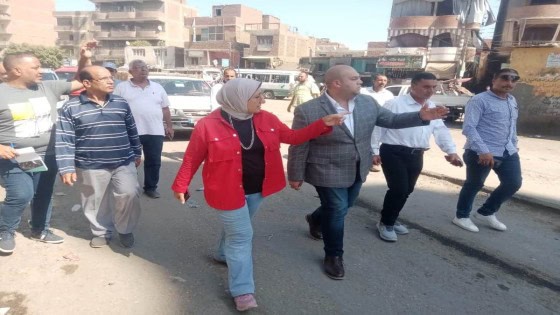جولة ميدانية لنائب محافظ الجيزة بمنشأة القناطر .. يستجيب خلالها لاراء المواطنين