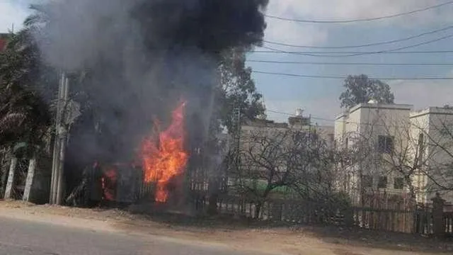 حريق داخل محطة كهرباء حلوان ..  الدفع بـ 5 سيارات إطفاء للسيطرة على الموقف