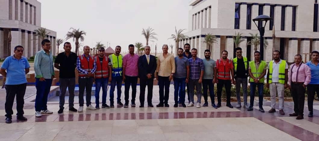 شحاته: يعقد اول اجتماع له بمقر الوزارة الجديد فى العاصمة الإدارية بعد توليه حقيبة القوى العاملة .. يشييد بهذا الامر 2 شحاته: يعقد اول اجتماع له بمقر الوزارة الجديد فى العاصمة الإدارية بعد توليه حقيبة القوى العاملة .. يشييد بهذا الامر
