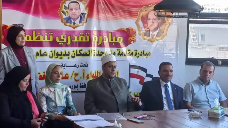 القوى العاملة: توعية العمال بحقوقهم وواجباتهم داخل منشآت صناعية ببورسعيد