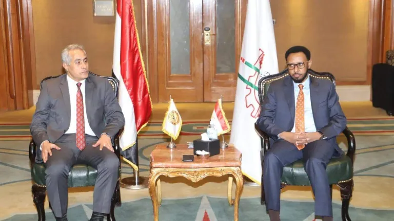 وزير القوى العاملة لنظيرة الصومالى .. مستعدون لتدريب العمالة الصومالية .. تعرف على تفاصيل اللقاء