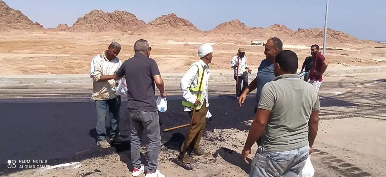 بالصور .. استعداداً لقمة المناخ: جولة تفقدية لـ"قوى عاملة" جنوب سيناء لمواقع عمل بشرم الشيخ