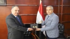 لتسهيل إجراءت سفر العمالة المصرية الى الكويت .. وزير القوى العاملة يلتقي السفير الكويتي بالقاهرة