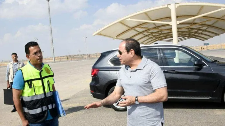 جولة تفقدية لـ "الرئيس السيسى" بمدينة السيارات المتكاملة .. هذا أهم ما جاء فيها