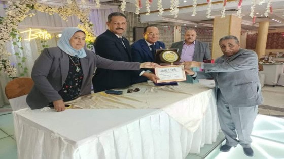 بالاسماء .. سلومة يُكرم رموز تعليم الجيزة