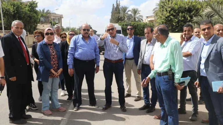 محافظ الجيزة يتفقد أعمال تطوير طريق سقارة السياحي .. يُكلف رئيس مركز أبو النمرس بهذا الامر