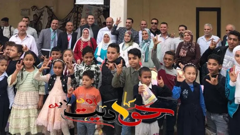 مدرسة امل الحوامدية للصم وضعاف السمع تبهر الحضور .. إحتفاءاً باليوم العالمى لذوى الاحتياجات الخاصة .. اطفال لا يسمعون ما يقدمون لكنهم سمعوا بقلوبهم واعينهم