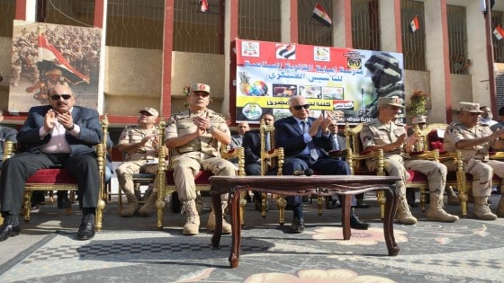 من أجل هذا .. محافظ الجيزة ورئيس أركان قوات الدفاع الشعبى والعسكرى يتفقدا مدرسة امبابة الثانوية الصناعية