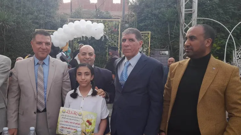الف مبروك .. الحصول على الطالبة المثالية على مستوى إدارة الحوامدية التعليمية .. مرام احمد رأفت ابو قمر