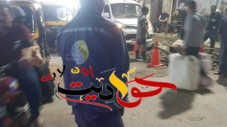 استجابة سريعة لـ "حواديت اون لاين" .. إصلاح وتسليك ماسورة الصرف الصحى بشارع الجمهورية فى الحوامدية