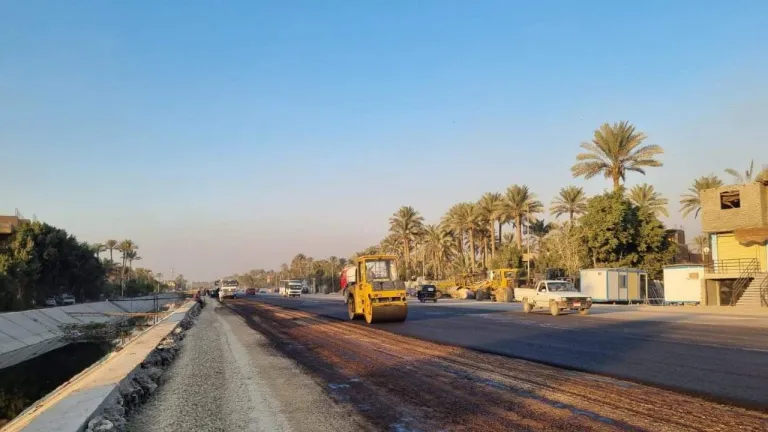محافظ الجيزة يتابع جهود رصف وتطوير هذه الطرق