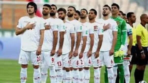 إيران بين مفرمة إنجلترا وأمريكا .. كيروش يبحث عن خطة للإنقاذ