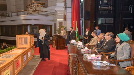 انتهاء الانتخابات الطلابية بجامعة القاهرة .. عبد الله طه رئيسًا للاتحاد وفاطمة الزهراء نائبًا .. تعرف على التفاصيل