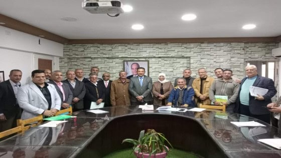 لهذه الاسباب .. سلومة يلتقى بموجهى عموم المواد الأساسية ورؤساء الكنترولات