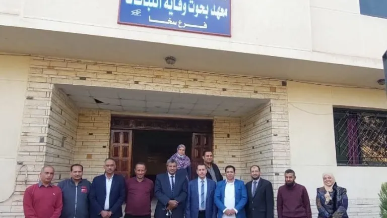 وقاية النباتات ينظم مع الفاو برامج تدريبية لمكافحة دودة الحشد