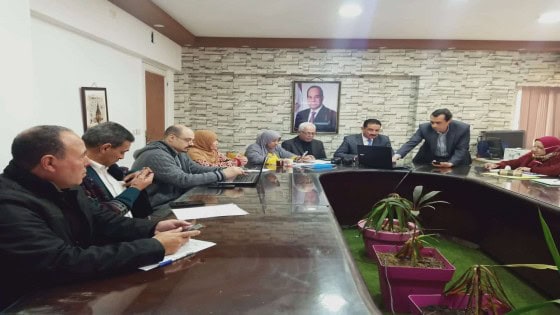 وكيل وزارة التربية والتعليم بالجيزة يستبعد رئيس لجنة ومراقب أول ومراقب مقيم من الامتحانات .. والسبب