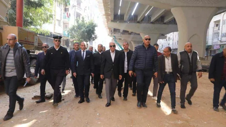محافظ الجيزة ورئيس جهاز تعمير القاهرة الكبرى يتفقدا مسار محور عمرو بن العاص .. يشدد على رئيسا حى الهرم والطالبية
