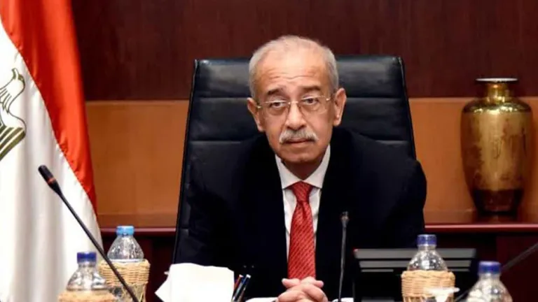 وداعاً .. رئيس مجلس الوزراء السابق فى ذمة الله