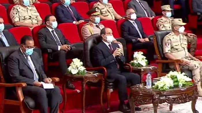 السيسى طرح شركتين من الجهاز الخدمة الوطنية فى البورصة .. مستعدون لطرح كل شركات الجيش