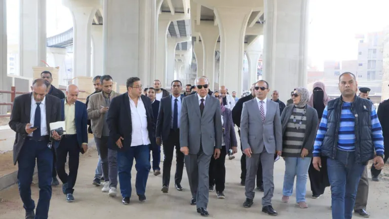 ميدانياً .. محافظ الجيزة يتابع أعمال الإنشاء والتطوير الجارية بهذه الاحياء