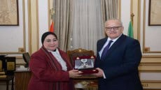 الخشت يُكلف الدكتورة فاطمة عابد بالقيام بأعمال عمادة كلية التمريض