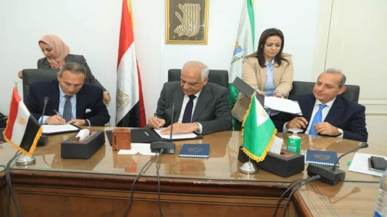 محافظ الجيزة يوقع بروتوكول تعاون مع بنكي مصر والاهلي المصري لتسويه احد الملفات الإستثمارية العالقة